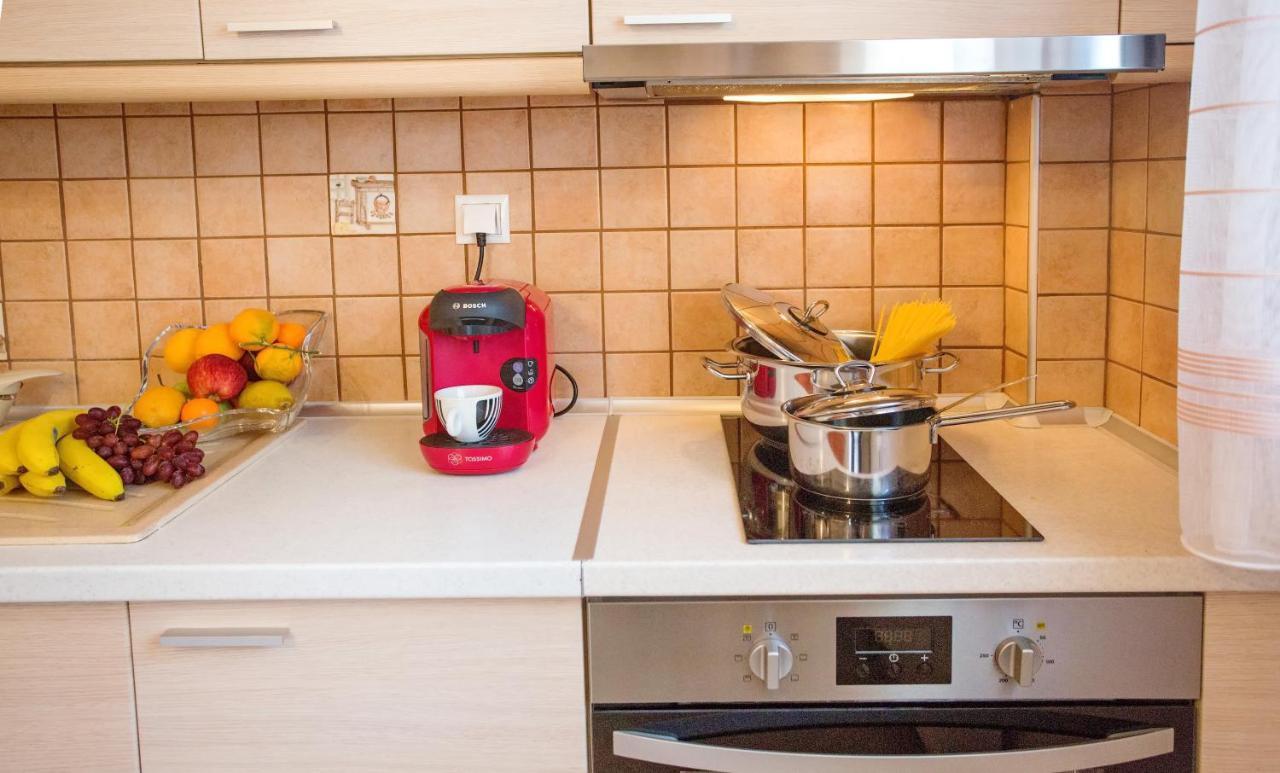 Konstantina&Evgenia Deluxe Apartment Néa Péramos Zewnętrze zdjęcie