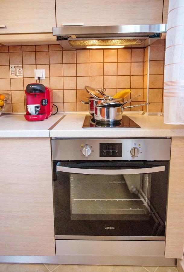 Konstantina&Evgenia Deluxe Apartment Néa Péramos Zewnętrze zdjęcie