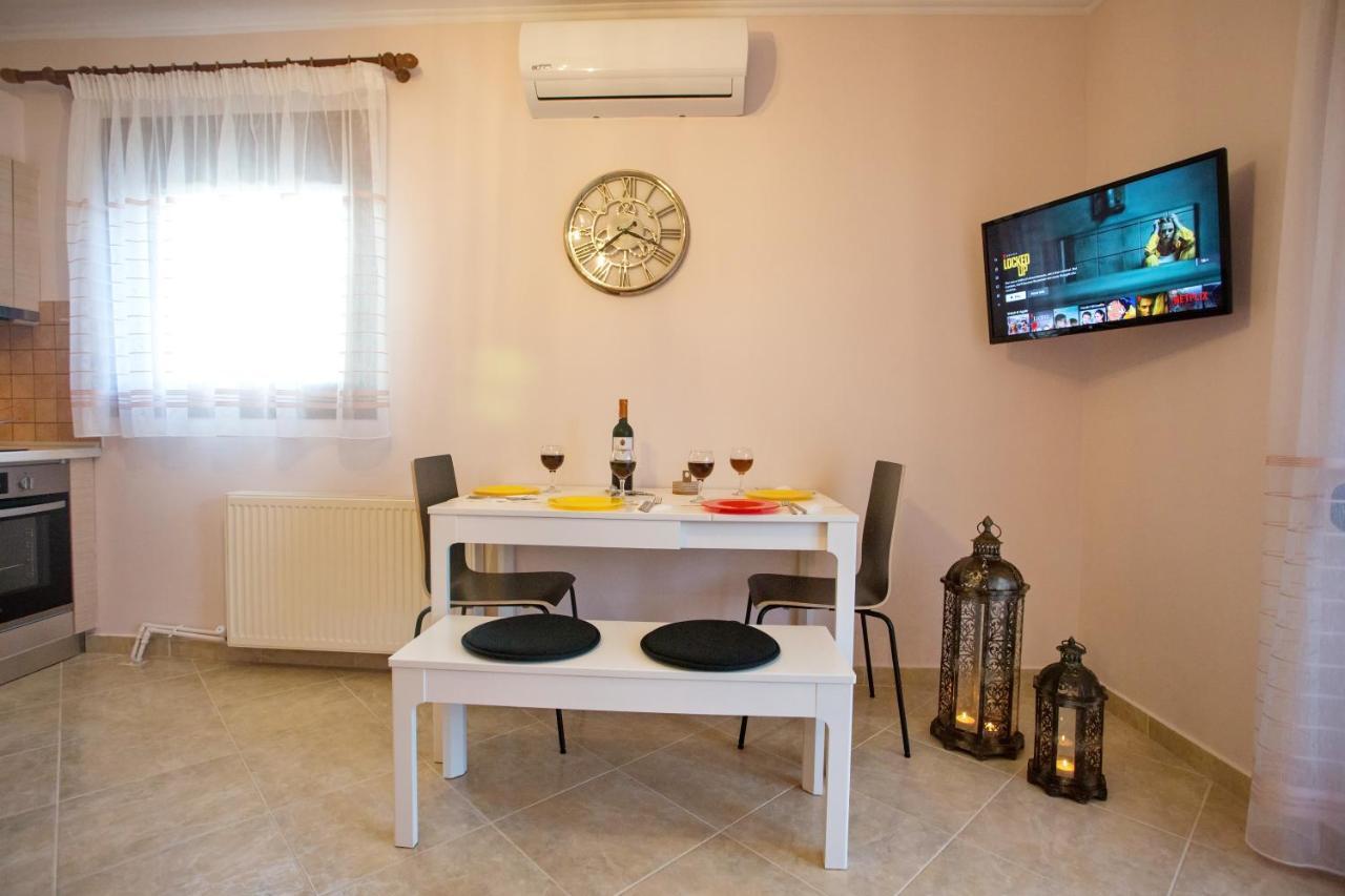 Konstantina&Evgenia Deluxe Apartment Néa Péramos Zewnętrze zdjęcie