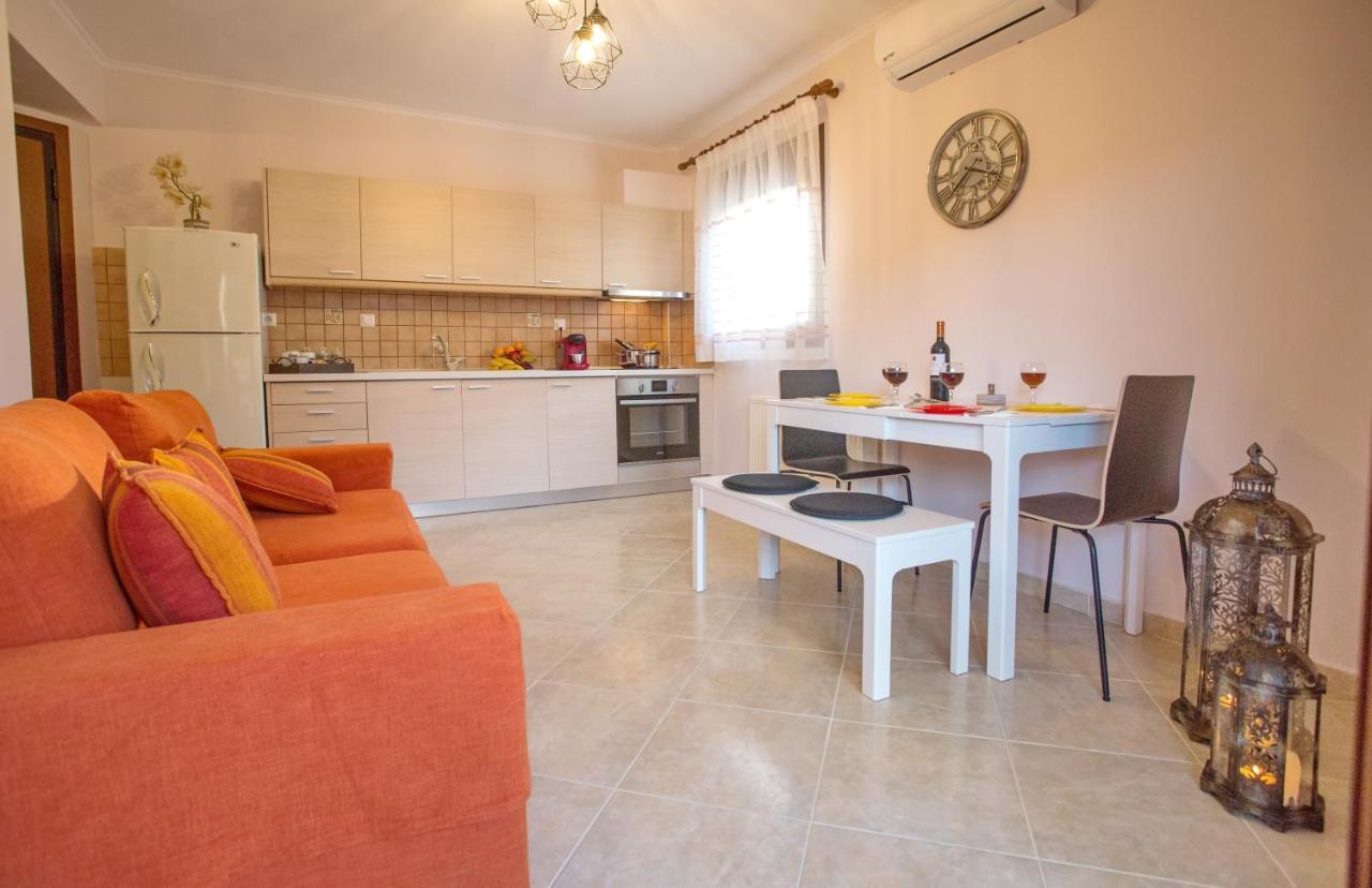 Konstantina&Evgenia Deluxe Apartment Néa Péramos Zewnętrze zdjęcie